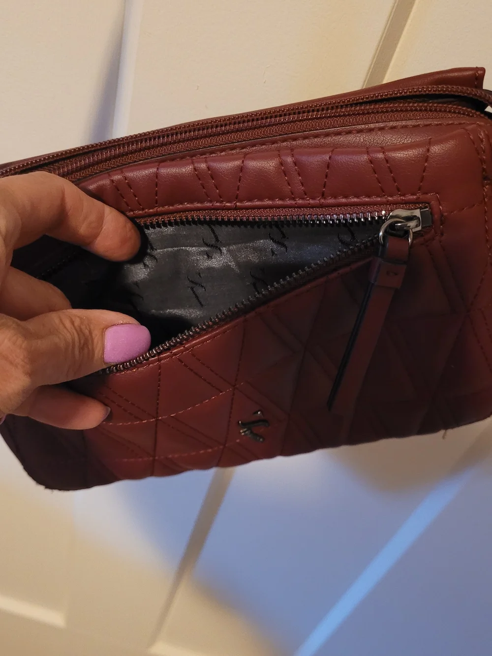 Simply Vera Vera Wang Quilted Crossbody in Burgundy